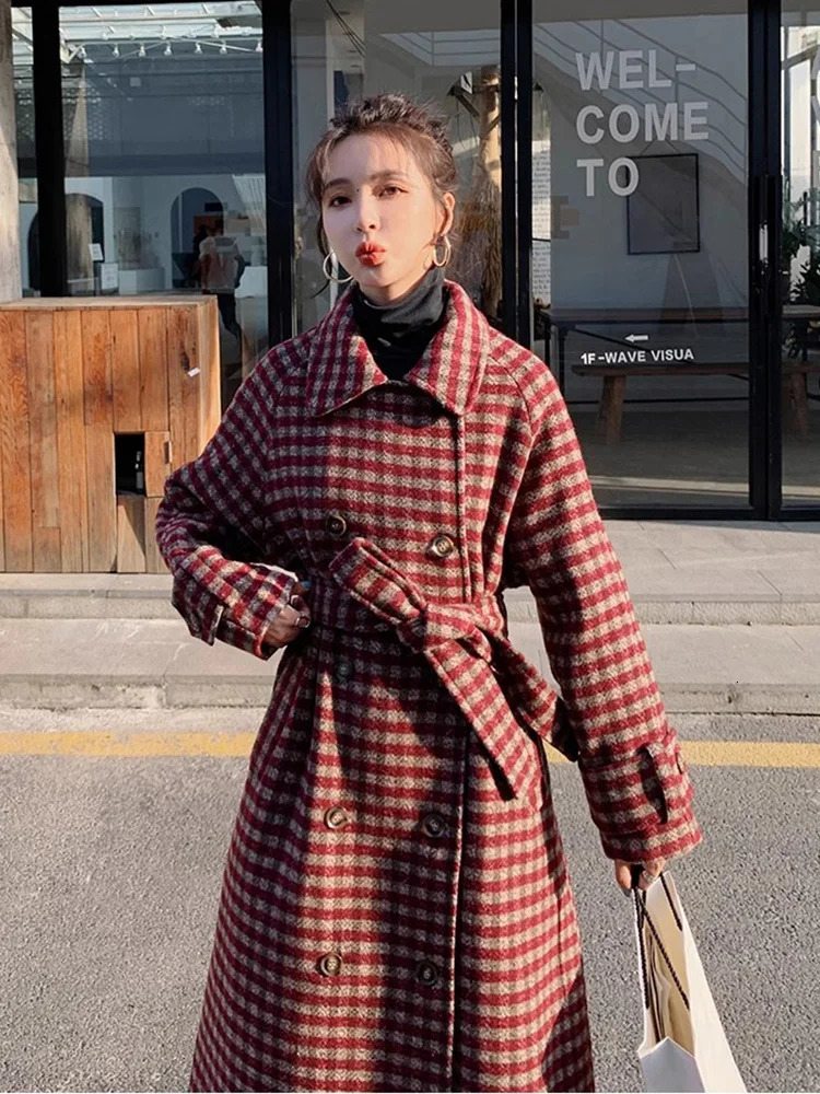 Women's Wool Blends Thick Mid Length Plaid Woolen Coat Korean Women Warm Double Breasted Loose Overcoat Winter Streetwear Belt Blend Parkas 23102