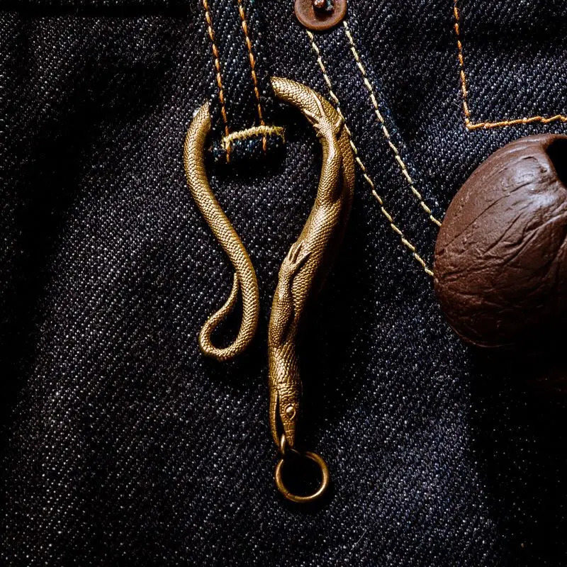 Keychains Lanyards Vintage Brass Lizard Hook Key Chain Pendant Fashion Car Key Ring Bag Hanging Exquisite Handicrafts Accessories 231027CJ - view 7