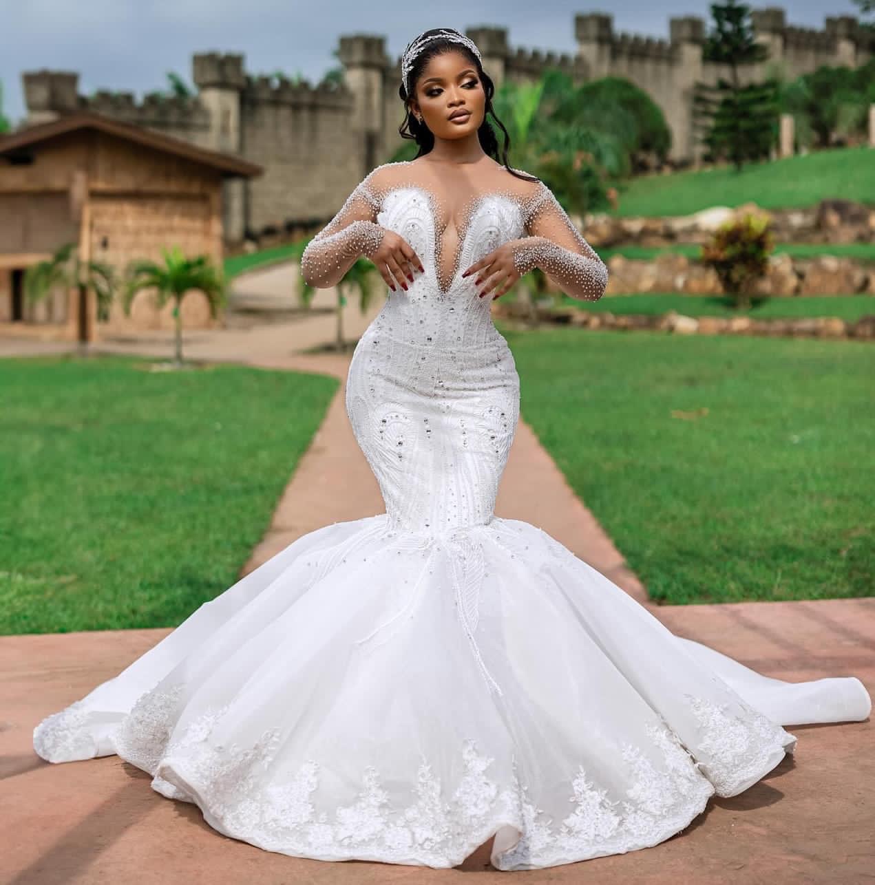 2023 Nov Arabic Aso Ebi Plus Size Lace Mermaid White Wedding Dress Beaded Crystals Luxurious Bridal Gowns Dresses ZJ222