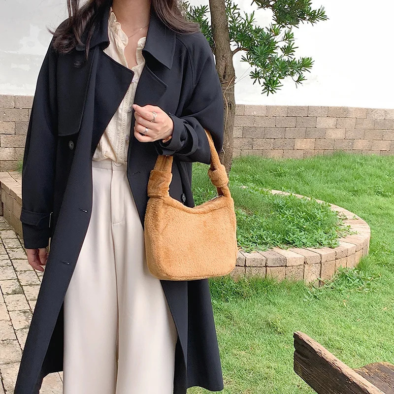 Evening Bags Winter Women Bag Plush Ladies Handbags Furry Solid Color Armpit Bags Fashion All-match Women's Shoulder Bag Female Tote Bags 231030