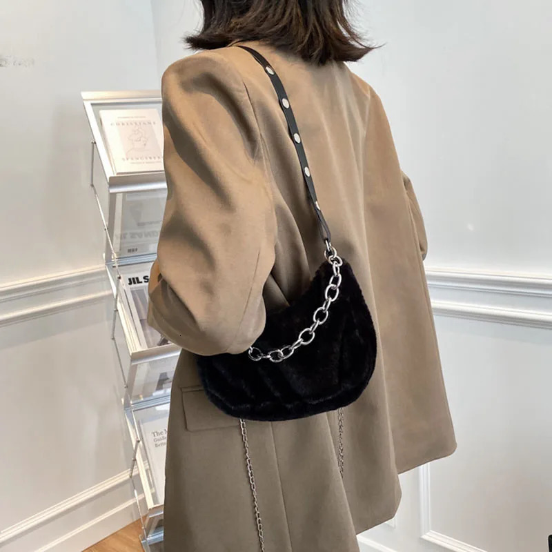 Evening Bags Faux Fur Bags Winter Fairy Velour Plush Solid Womens Trendy Elegant Single-shoulder Flap-bag Chic Ins Chains Cross-body Bag 231030