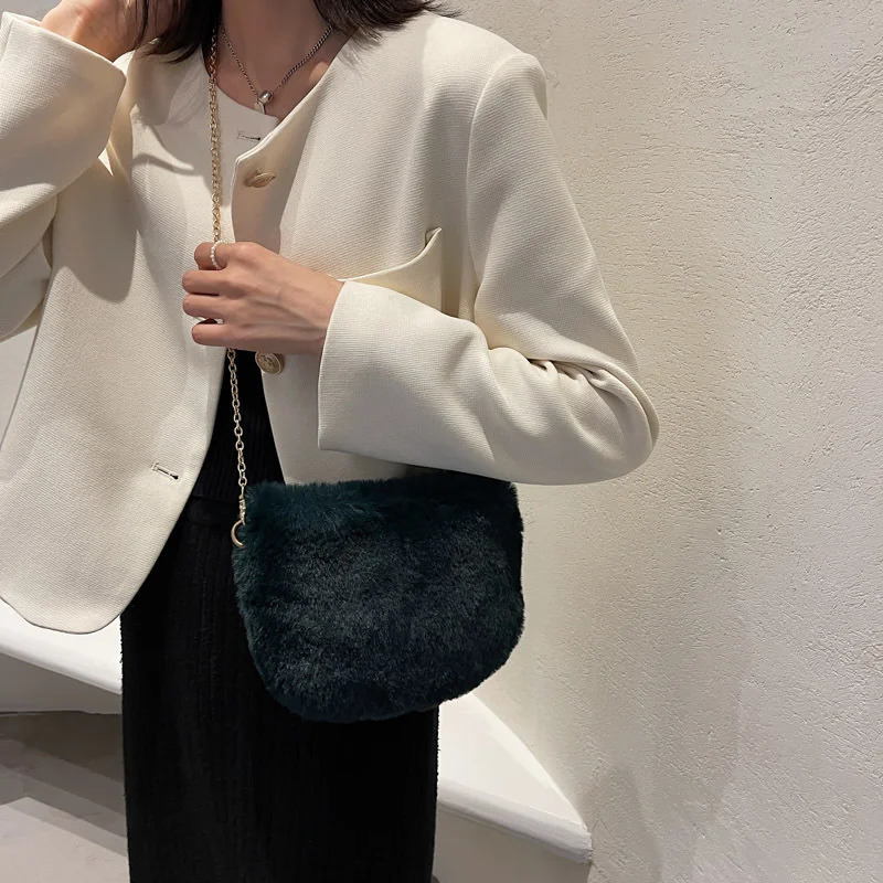 Evening Bags Fur Armpit Bag With Chain Fashion Fluffy Crossbody Bags For Women Winter Faux Furry Handbag Fausse Fourrure Fell Tasche 231030
