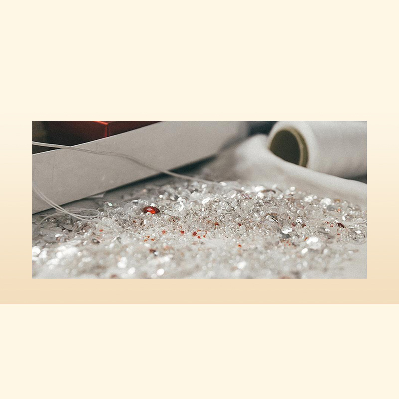 Mermaid Wedding Dresses Vintage Sexy African Sweetheart Illusion Lace Appliques Crystal Beaded Ruffles Tiered Organza Formal