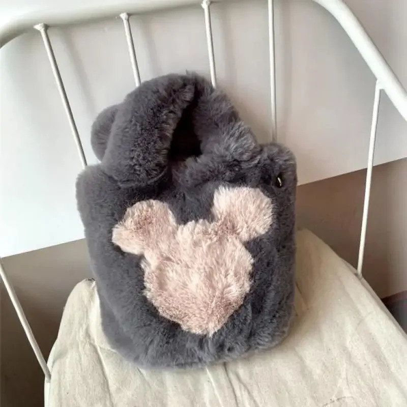 Evening Bags Plush Bucket Bag Winter Plush Chain Shoulder Bag Small Plush Handbags Solid Color Female Cute Fur Hand Bags 231030