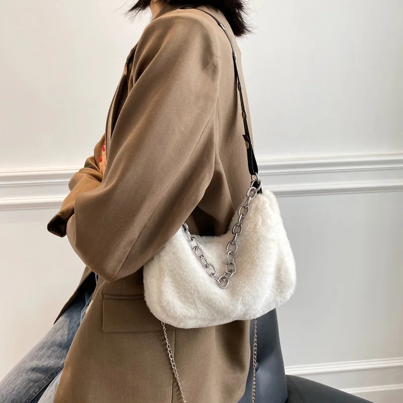 Evening Bags Faux Fur Bags Winter Fairy Velour Plush Solid Womens Trendy Elegant Single-shoulder Flap-bag Chic Ins Chains Cross-body Bag 231030