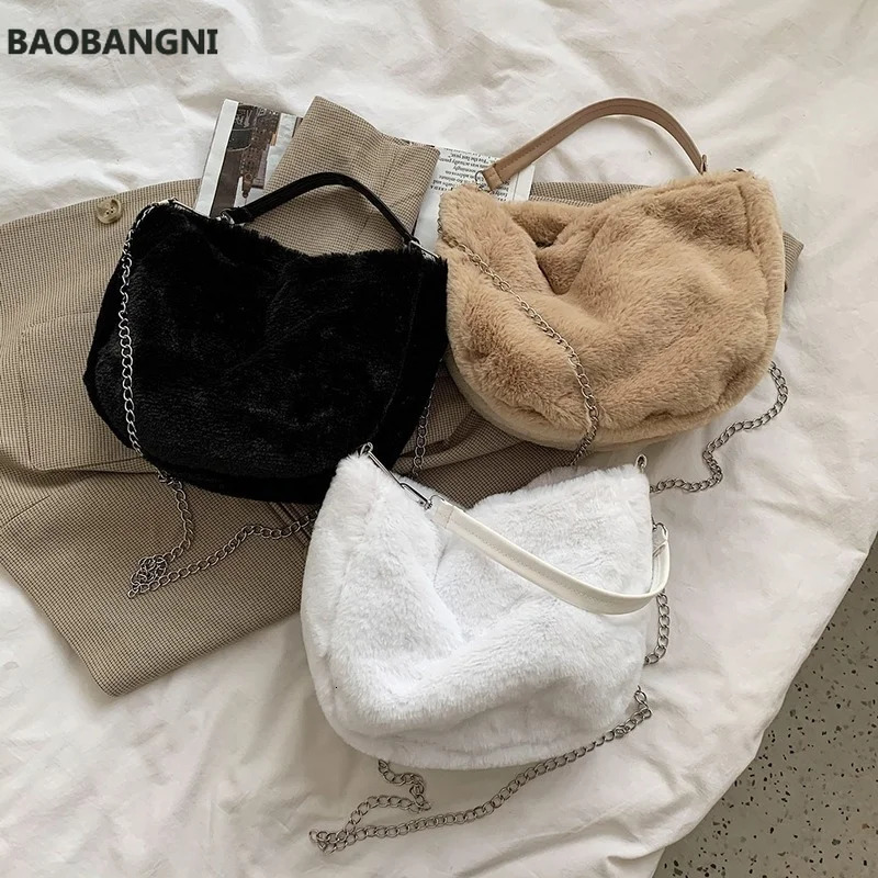 Evening Bags Women's Shoulder Bag Winter Fur Bag Plush Handbag Messenger Bags Faux Fur Soft Warm Chain Crossbody Female Bag Fluffy Bag 231030