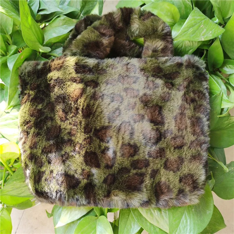 Evening Bags Winter Faux Fur Bag for Women Fashion Leopard Pattern Handbag Soft Warm Plush Bag Female Chain Shoulder Messenger Bag 231030