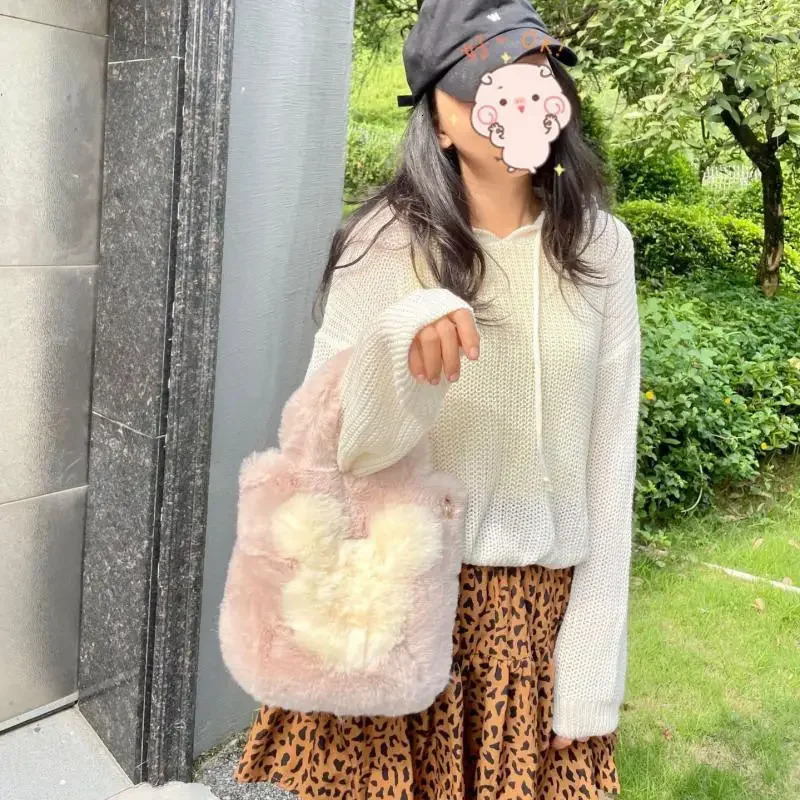 Evening Bags Plush Bucket Bag Winter Plush Chain Shoulder Bag Small Plush Handbags Solid Color Female Cute Fur Hand Bags 231030