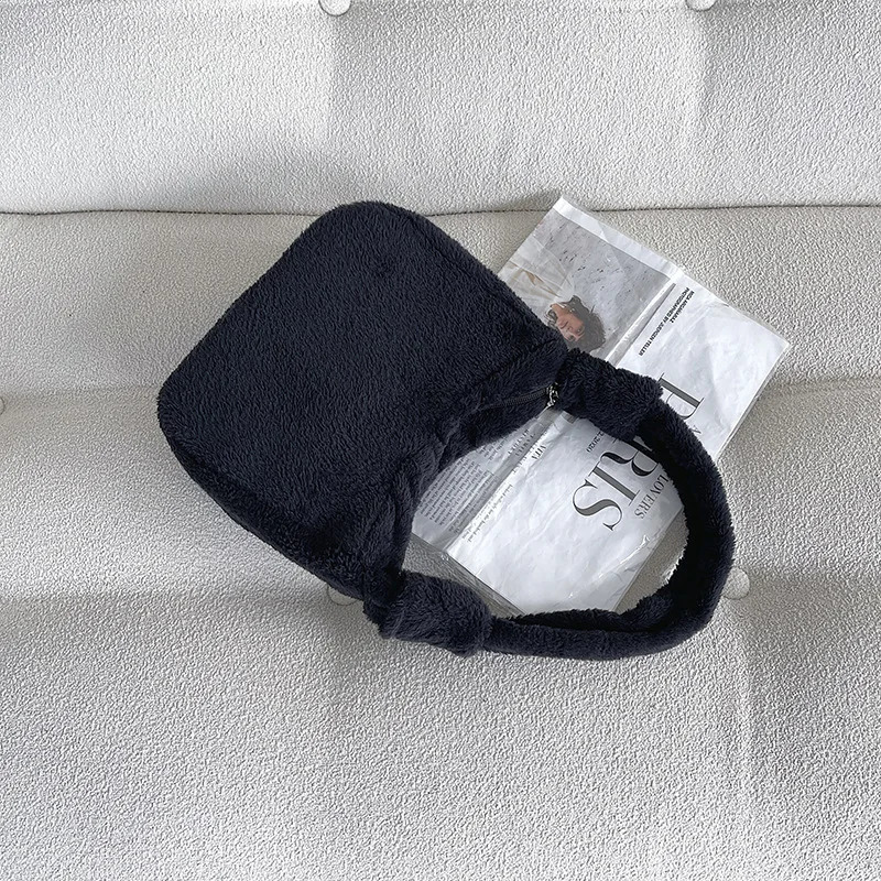 Evening Bags Winter Women Bag Plush Ladies Handbags Furry Solid Color Armpit Bags Fashion All-match Women's Shoulder Bag Female Tote Bags 231030