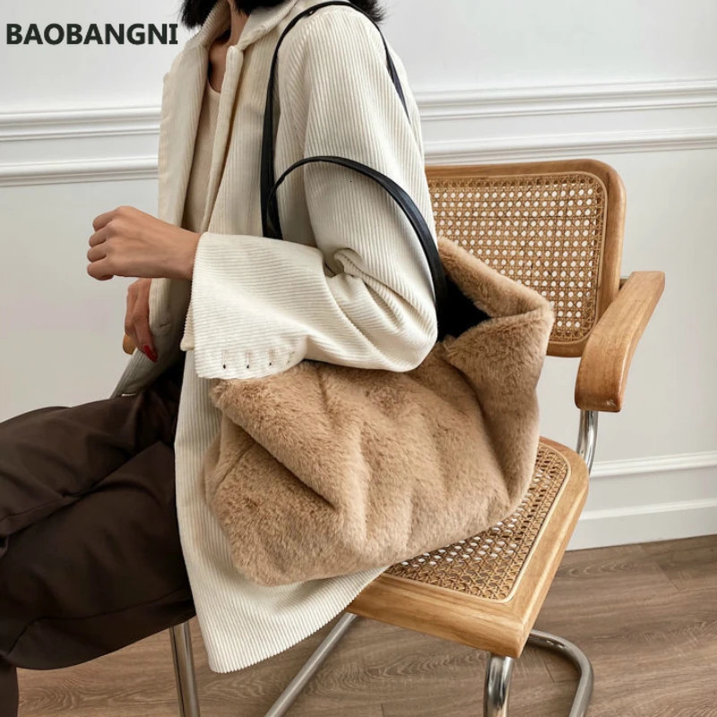 Evening Bags Faux Fur Bags Women Soft Large Capacity Fluffy Elegant Winter Fashion Tote Bag Shopping Ins Handbags Shoulder All-match 231030