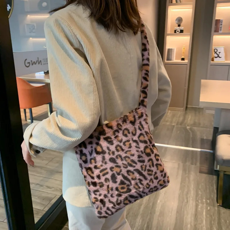 Evening Bags Leopard Plush Shoulder Bags For Women Autumn Winter Large Capacity Messenger Bag Sell Ladies Vintage Handbags Women 231030