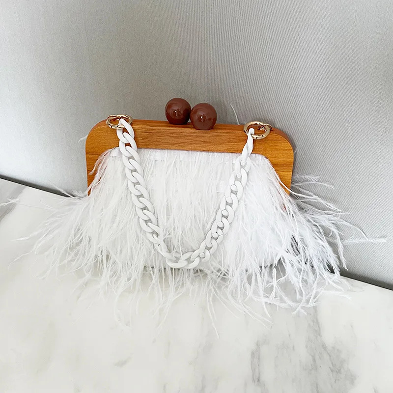 Evening Bags Autumn Winter Feather Bag Acrylic Chain Plush Evening Bag Plush Shoulder Underarm Bag Ostrich Hair Wooden Frame Tote Bag 231030