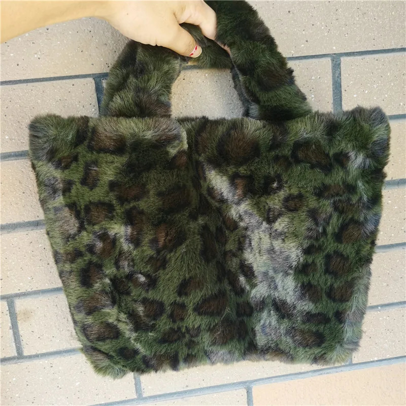 Evening Bags Winter Faux Fur Bag for Women Fashion Leopard Pattern Handbag Soft Warm Plush Bag Female Chain Shoulder Messenger Bag 231030