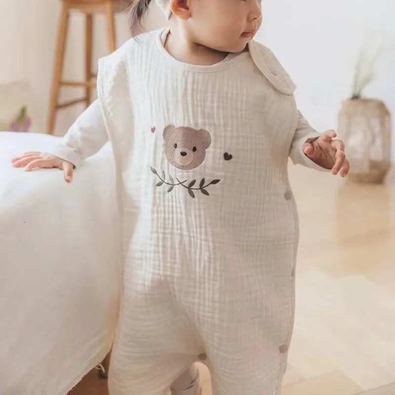 Sleeping Bags Cotton Embroidery Muslin Baby Sleeping Bag Summer Sleepsack Babies Accessories Thin Gauze Vest Pajamas Anti-Kick Quilt 231031