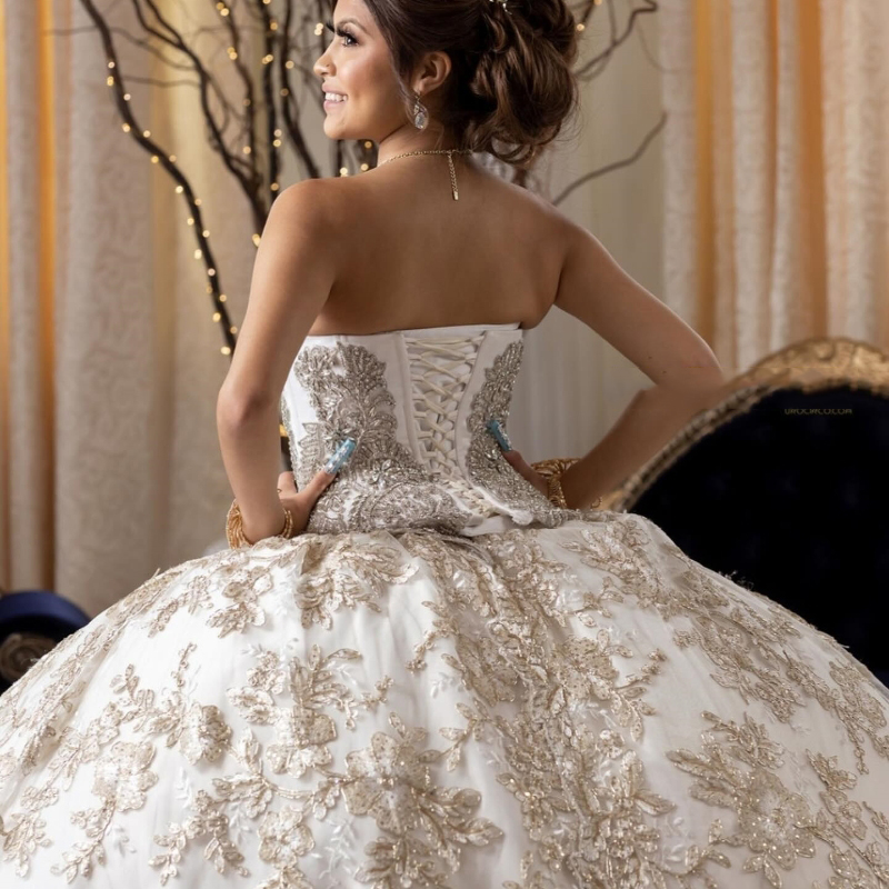 Sexy Sweetheart Off The Shoulder Quinceanera Dresses Princess Prom Gown Applique Beads Tulle Lace Up Sweet 15 Dress Balll Gwon