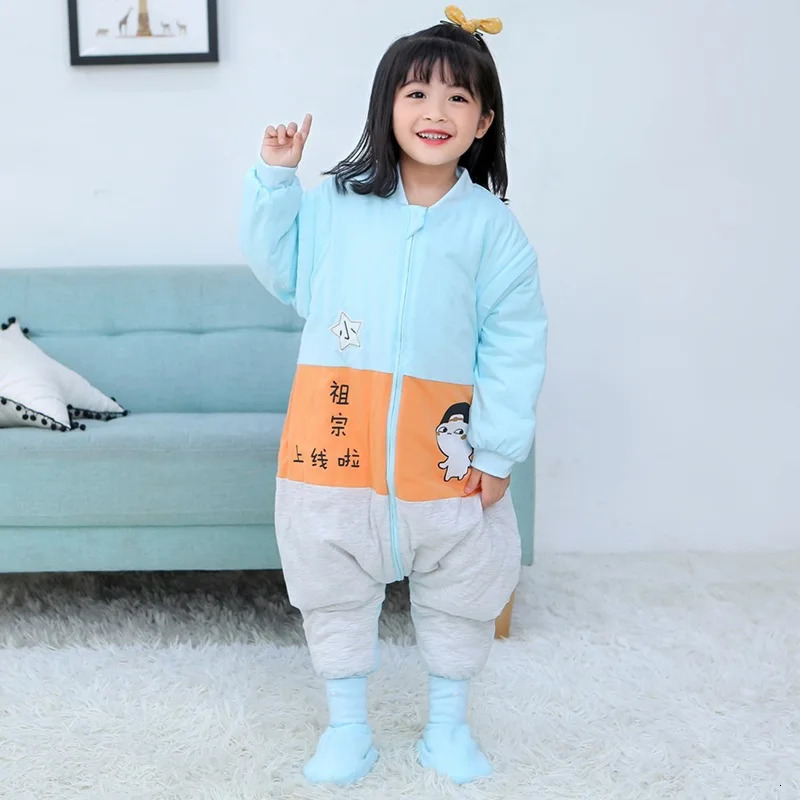 Sleeping Bags Winter Cotton Baby Cartoon Sleeping Bag With Leg Thicken Long Sleeve Romper Sleep Sack born Wearable Blanket Bedding Set 231031