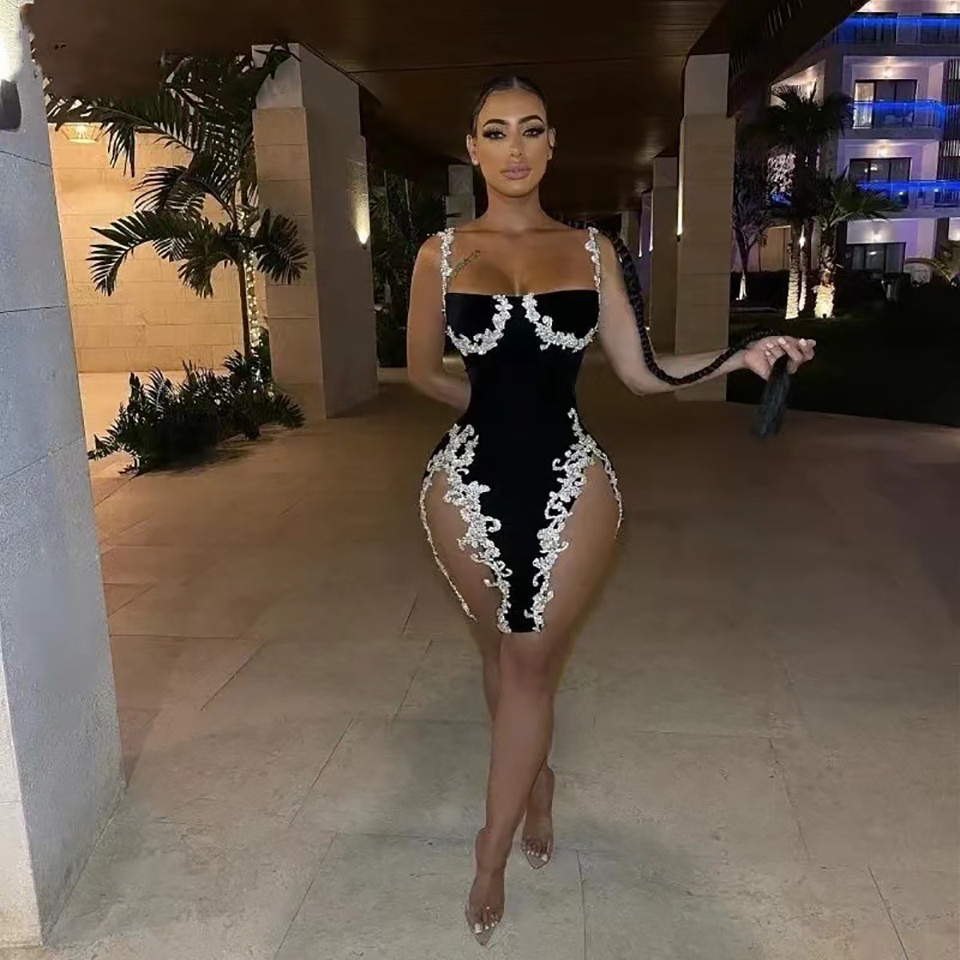 Cocktail Dress Black Plus Size Homecoming Prom Party Gown Zipper New Custom Above Knee Mini Sleeveless Straight Sexy Illusion Applique Halter Velvet C