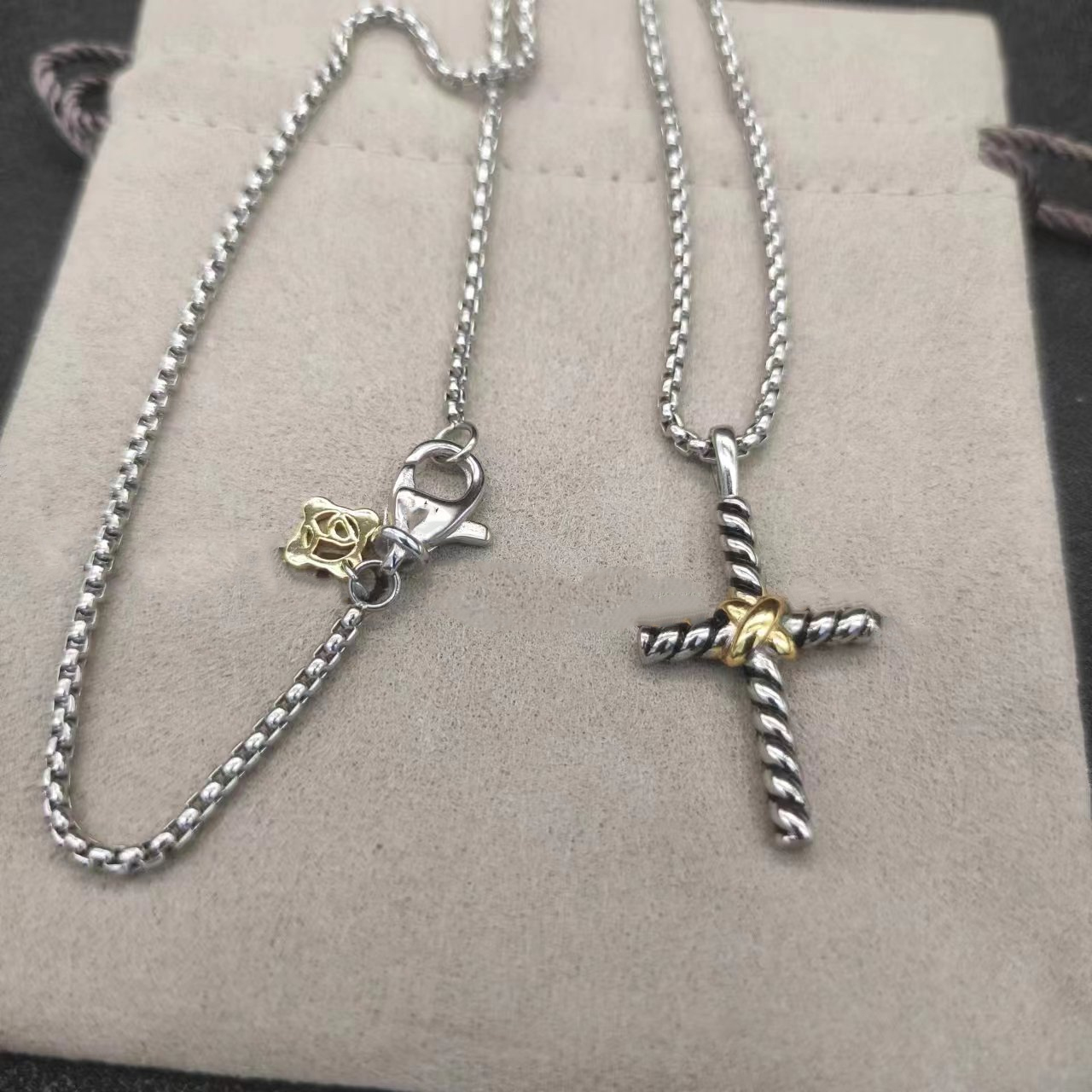 Dy Necklace For Men Cross Pendant Necklace DY Jewlery Silver Retro Vintage Designer Jewelry Mens Necklaces Man Chain Birthday Party Gift Free Shipping
