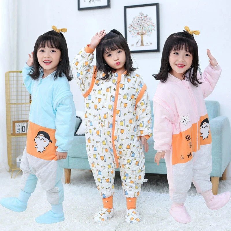 Sleeping Bags Winter Cotton Baby Cartoon Sleeping Bag With Leg Thicken Long Sleeve Romper Sleep Sack born Wearable Blanket Bedding Set 231031