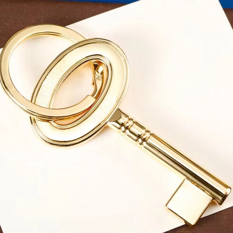 Designer Tag Key chains with Metal Logo Pink Brown Tags Fashion Keychain for Women Men 17875