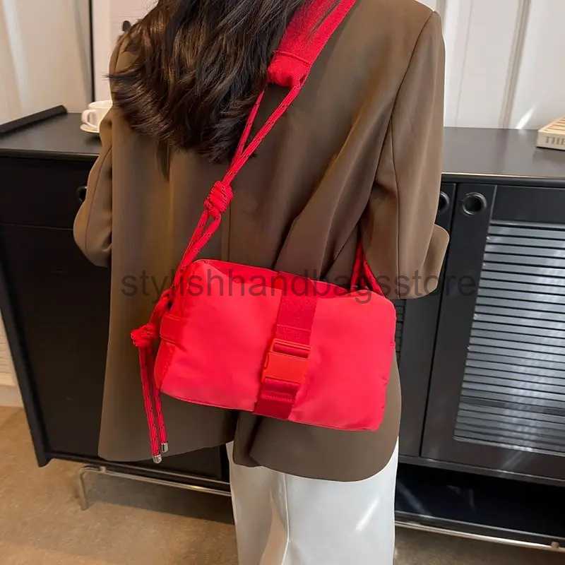 Shoulder Bags Women's toast bag waterproof nylon office women's capacity red solid color casual simplestylishhandbagsstore