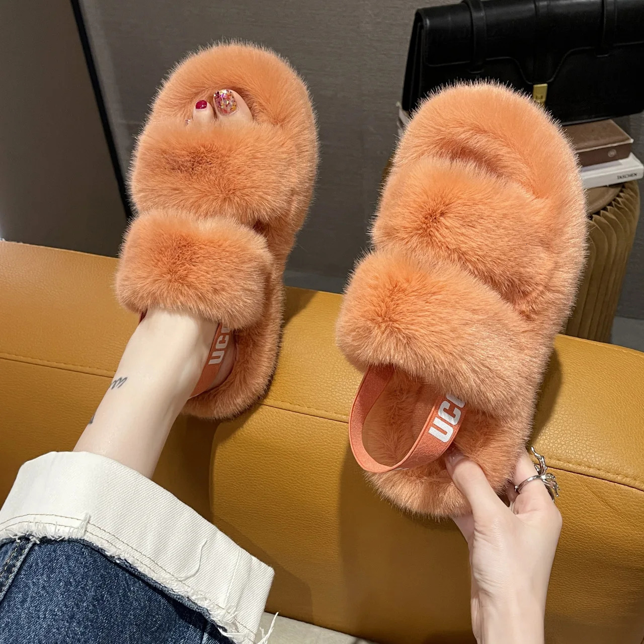 Autumn Thick Bottom Platform Fur Slippers Soft Comfort Furry Slides Fashion Outdoor House Indoor Shoes for Women