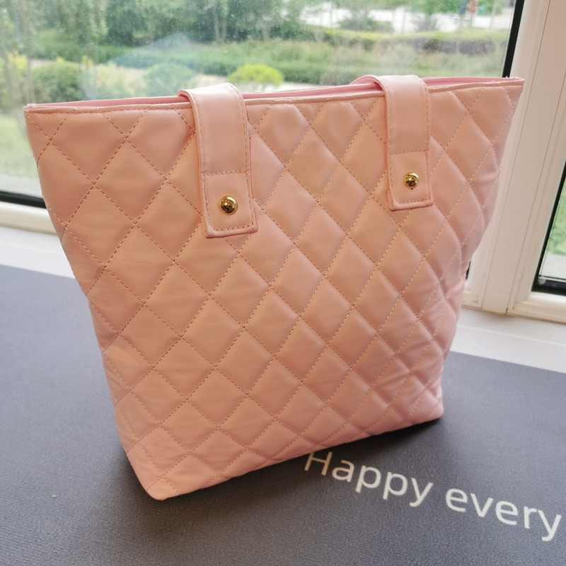 designer bags the tote bag handbag Purse Totes Cross Body Shoulder Bags Casual PU leather Double Letters Solid Hasp Diamond Lattice, Green
designer bags the tote bag handbag Purse Totes Cross Body Shoulder Bags Casual PU leather Double Letters Solid Hasp Diamond Lattice, Green