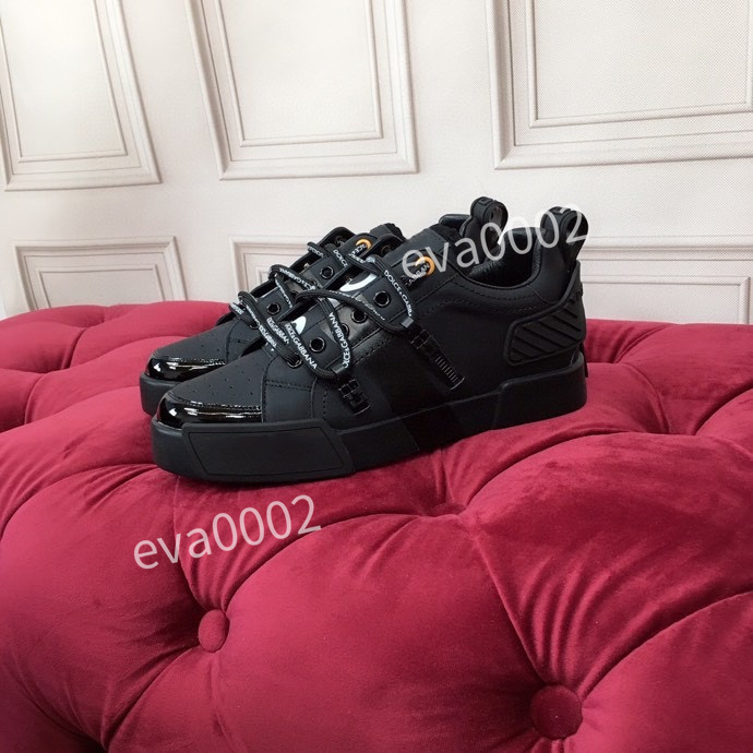 2022 luxury Designer Boots Leather and Nylon fabric AnkleFashion Biker Australia Booties Women Winter Platform Sneakers size Eur hc210405, 05
2022 luxury Designer Boots Leather and Nylon fabric AnkleFashion Biker Australia Booties Women Winter Platform Sneakers size Eur hc210405, 05