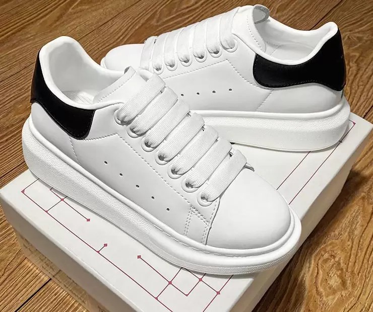 High Quality Leather Womens platform sneakers Casual Shoes Luxury Designer Classic Sneaker Lace Up Breathable Comfortable Men Women Sports Shoe 35-45