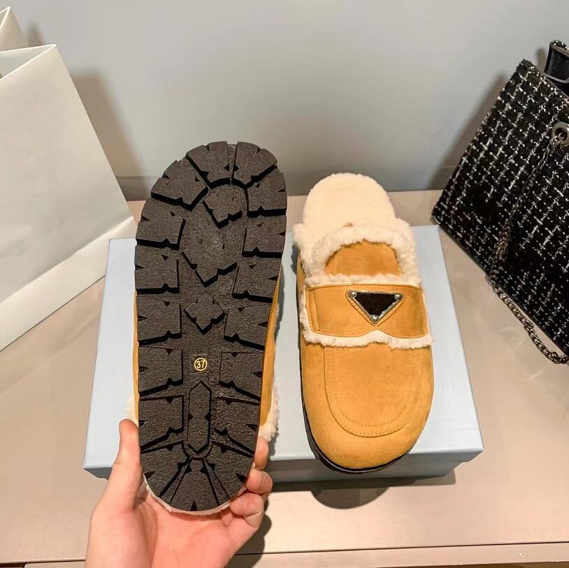 Winter flat bottom Half Slipper Designer Shoes Warmth Wool Slippers Fur Fluffy Soft High Quality Luxury Brand Triangle Classic Fashion slipper, Light tan
Winter flat bottom Half Slipper Designer Shoes Warmth Wool Slippers Fur Fluffy Soft High Quality Luxury Brand Triangle Classic Fashion slipper, Light tan