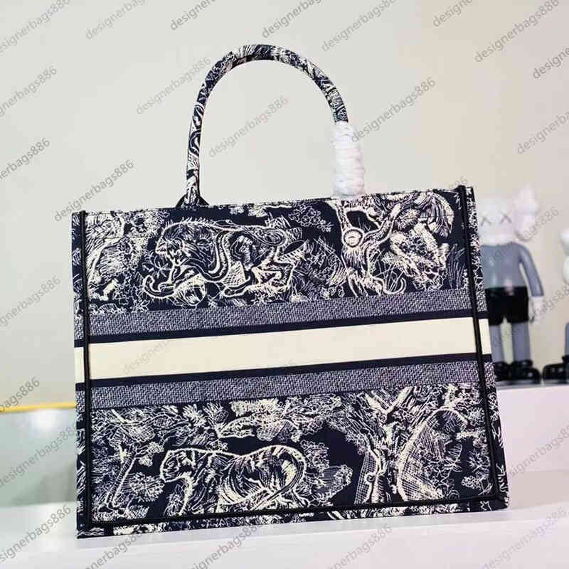 Handbags Designer 7A High Quality Bag Luxury Fashion Handbag Purse Women Tote Designers Book Shoulder Bags Totes Bag Embroidered Large Capacity Tiger Pattern, Grey tiger
Handbags Designer 7A High Quality Bag Luxury Fashion Handbag Purse Women Tote Designers Book Shoulder Bags Totes Bag Embroidered Large Capacity Tiger Pattern, Grey tiger