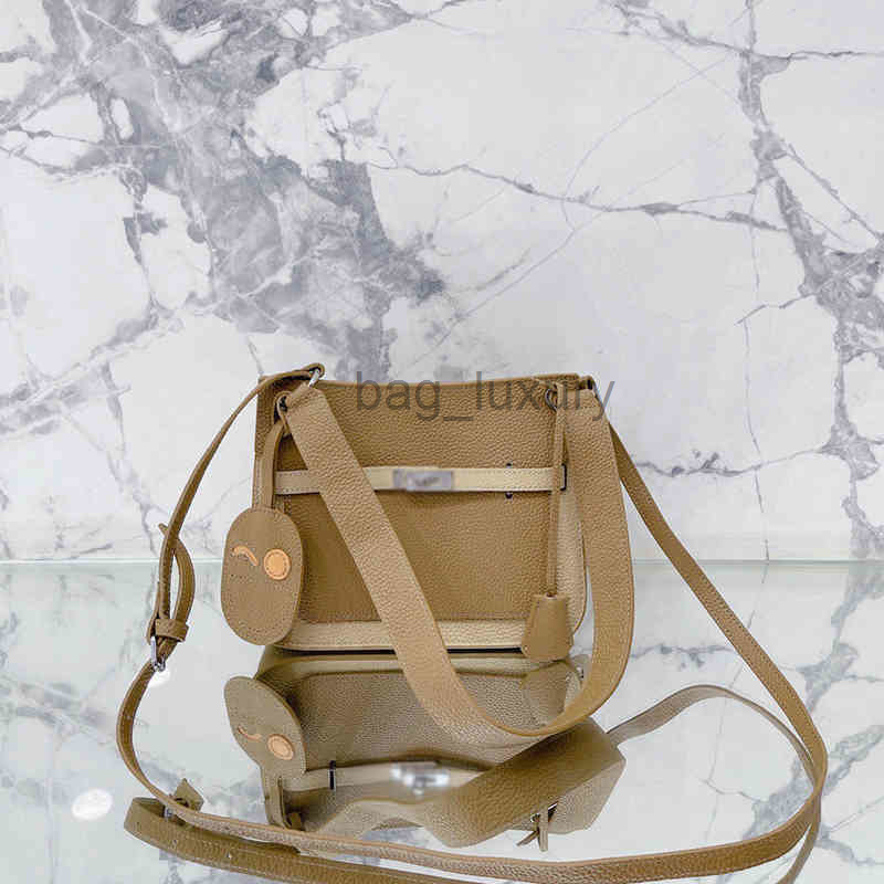 Bag Shoulder Women Leather Hand Bags Fashion Bags Designer Handbags Crossbody Bag Messenger Bags Purses 0607, Her060701
Bag Shoulder Women Leather Hand Bags Fashion Bags Designer Handbags Crossbody Bag Messenger Bags Purses 0607, Her060701