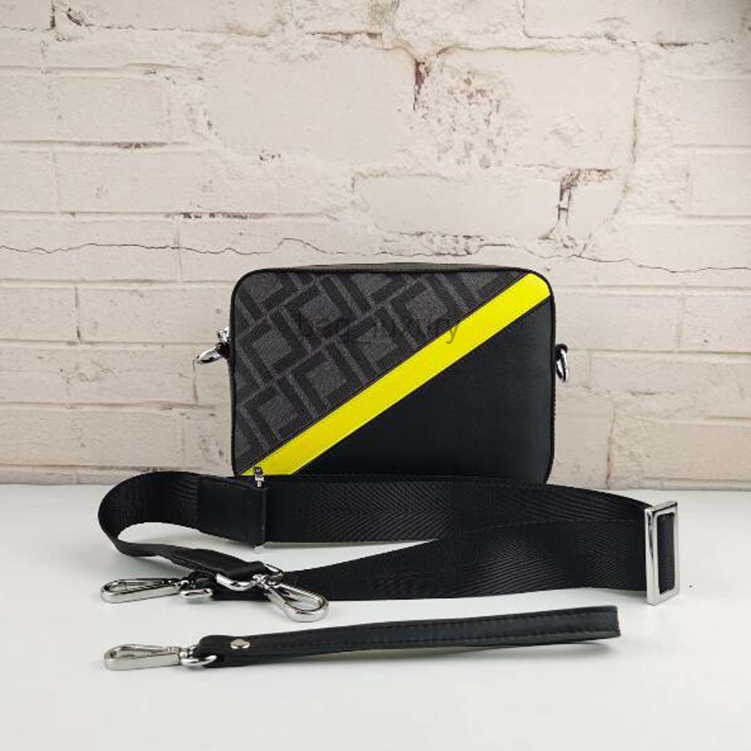 designer Famous men's camera bag luxury fashion leather handbag famous brand old flower card holder monster hand bag shoulder bag, Brown
designer Famous men's camera bag luxury fashion leather handbag famous brand old flower card holder monster hand bag shoulder bag, Brown