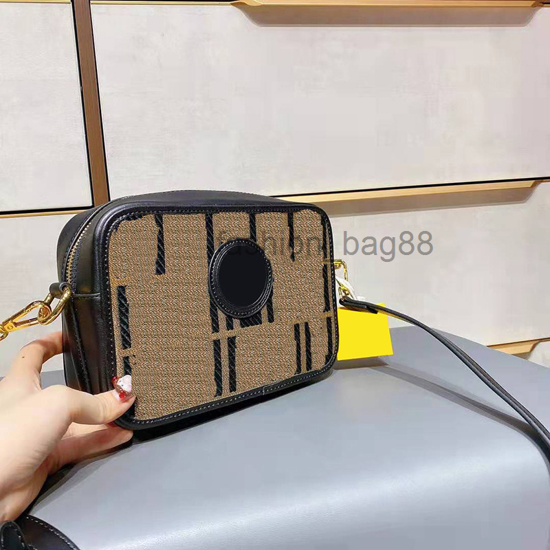 Shoulder Bags Sugao Pink designer handbags women shoulder bags new fashion camera bag purses hot sales crossbody bags letter print with 2022, Material 1
Shoulder Bags Sugao Pink designer handbags women shoulder bags new fashion camera bag purses hot sales crossbody bags letter print with 2022, Material 1