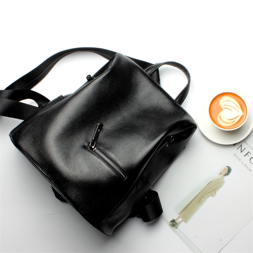 School Bags Top qualityFashion Designer Cow Genuine Leather Women Backpack Drawstring For Teenagers Girls Female Travel BackPack 220901, Black
School Bags Top qualityFashion Designer Cow Genuine Leather Women Backpack Drawstring For Teenagers Girls Female Travel BackPack 220901, Black