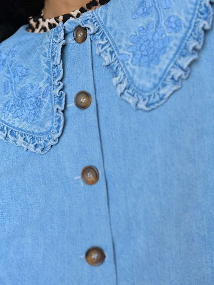 Womens Jackets Autumn and Winter Blue Embroidery Doll Collar Women Casual Longsleeved Jacket Short Denim Jacket 220901