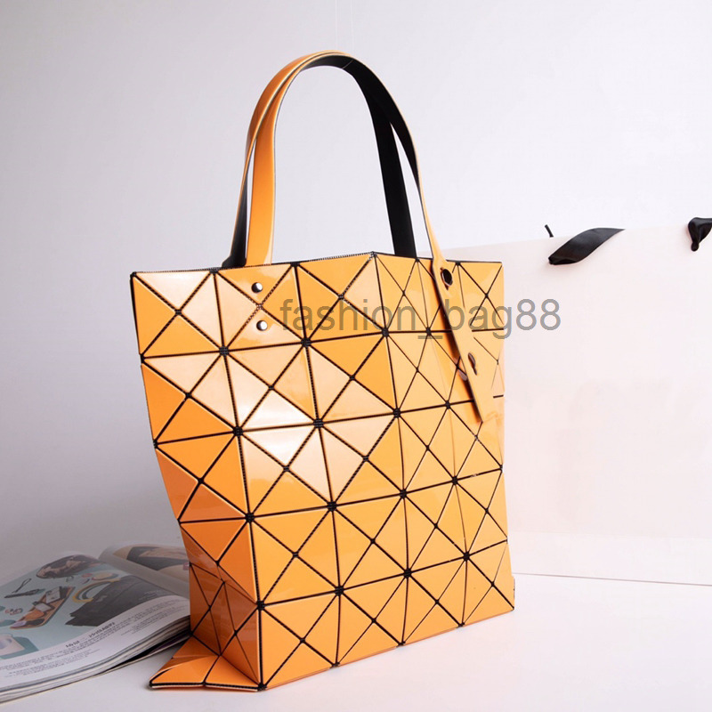 Fashion Designer Bag Shoulder Bags handBags Tote Bags CrossbodyBags Ladies ShoppingBags Pearlescent Sequin Designs 2022, 88
Fashion Designer Bag Shoulder Bags handBags Tote Bags CrossbodyBags Ladies ShoppingBags Pearlescent Sequin Designs 2022, 88