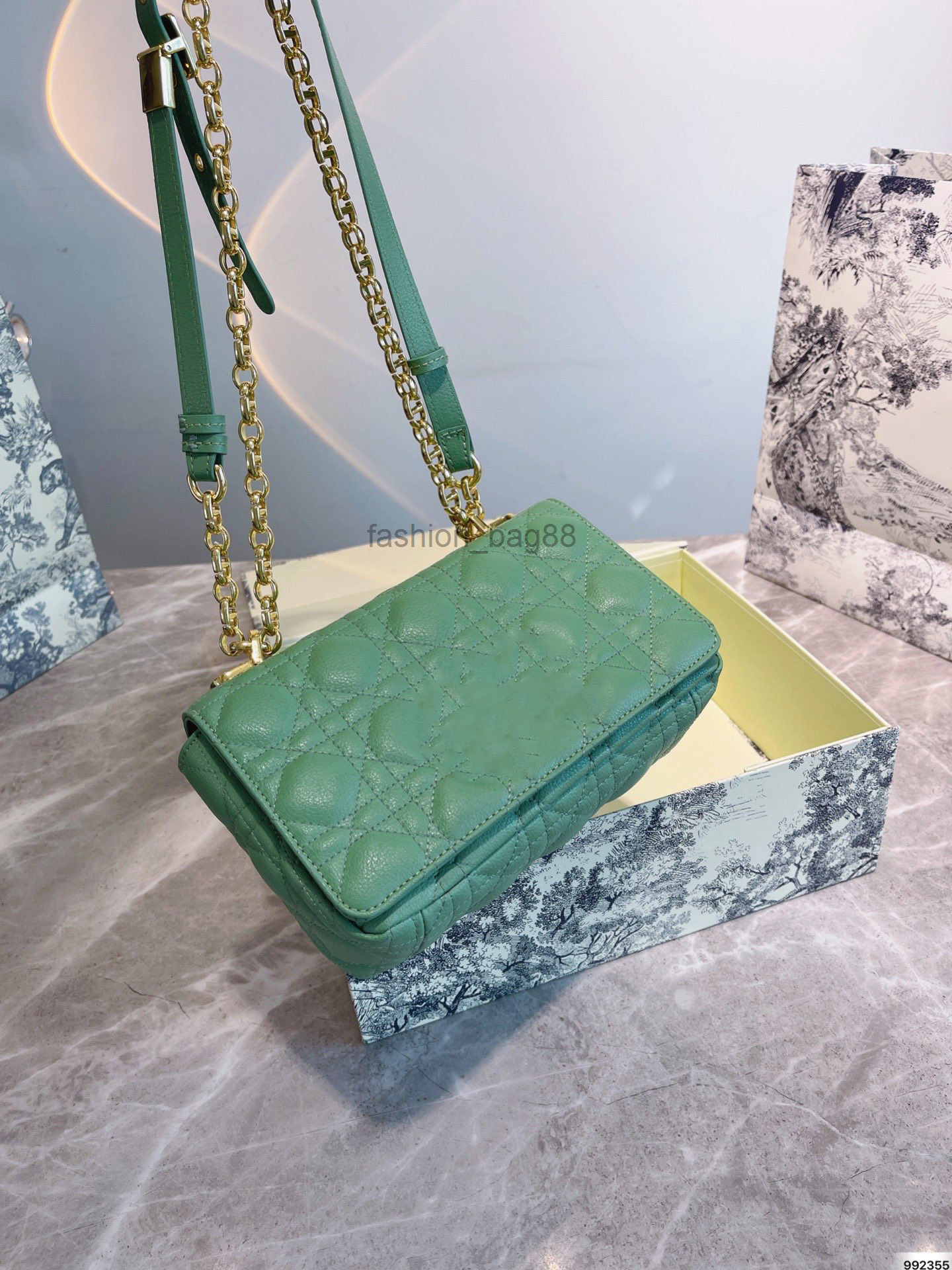 Designers Handbags Luxurys Women Evening Bag Purse Chain Strap Shoulder Crossbody Wallets 2022, 88
Designers Handbags Luxurys Women Evening Bag Purse Chain Strap Shoulder Crossbody Wallets 2022, 88