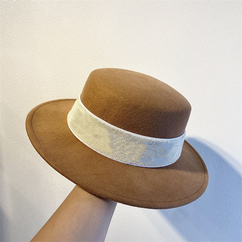 Fashion high quality hat Hats Embellished designer for women men Woolen woollen hat autumn winter luxury chapeau Printed letter hat, Multi
Fashion high quality hat Hats Embellished designer for women men Woolen woollen hat autumn winter luxury chapeau Printed letter hat, Multi