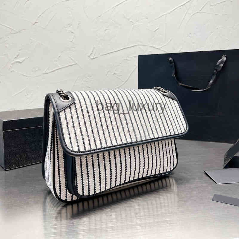 Stripe Designer Messenger Bag Women Vintage Camera Bags Canvas Shoulder Crossbody Female Classic Purses 220721, Strip
Stripe Designer Messenger Bag Women Vintage Camera Bags Canvas Shoulder Crossbody Female Classic Purses 220721, Strip