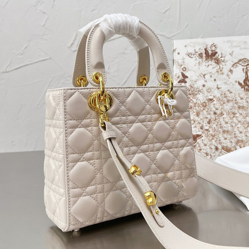 hot solds luxurys designer crossbody bags Handbags Purse Fashion cross body bags Women Tote Brand five grids lattice Genuine Leather Shoulder Bag, Package
hot solds luxurys designer crossbody bags Handbags Purse Fashion cross body bags Women Tote Brand five grids lattice Genuine Leather Shoulder Bag, Package