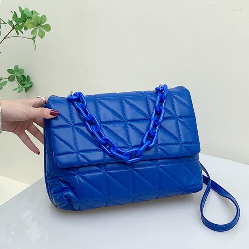 Shoulder Bags Thick Chain Bag Women Travel Leather Pu Quilted Female Luxury Handbags Designer Main Femme, Beige
Shoulder Bags Thick Chain Bag Women Travel Leather Pu Quilted Female Luxury Handbags Designer Main Femme, Beige