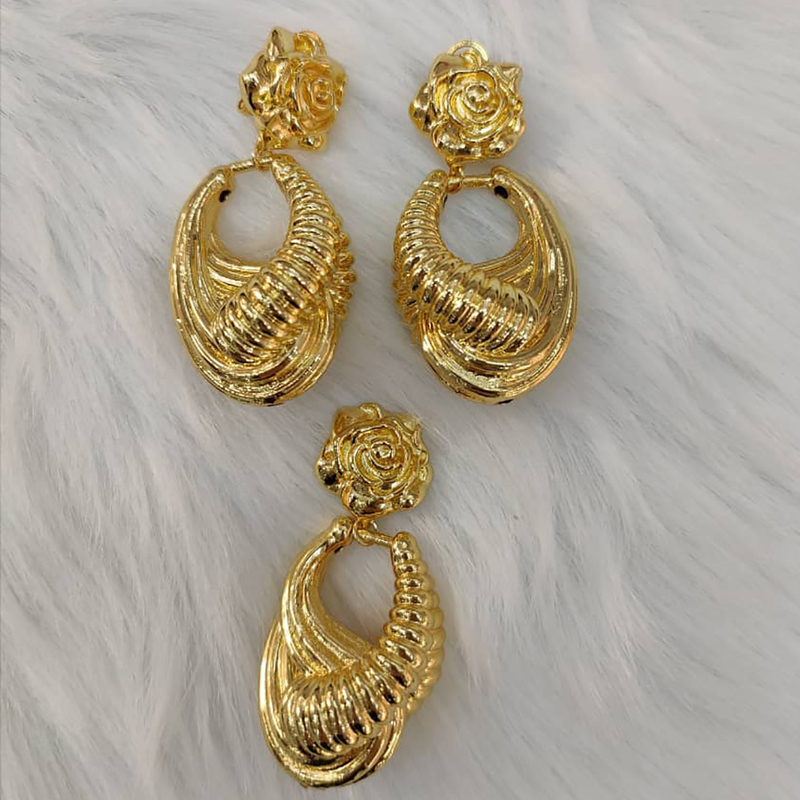 Other Jewelry Sets Dubai Gold Color For Women Necklace And Earrings Flower Shape Pendant Brazilian Africa Wedding Party Gifts 220831