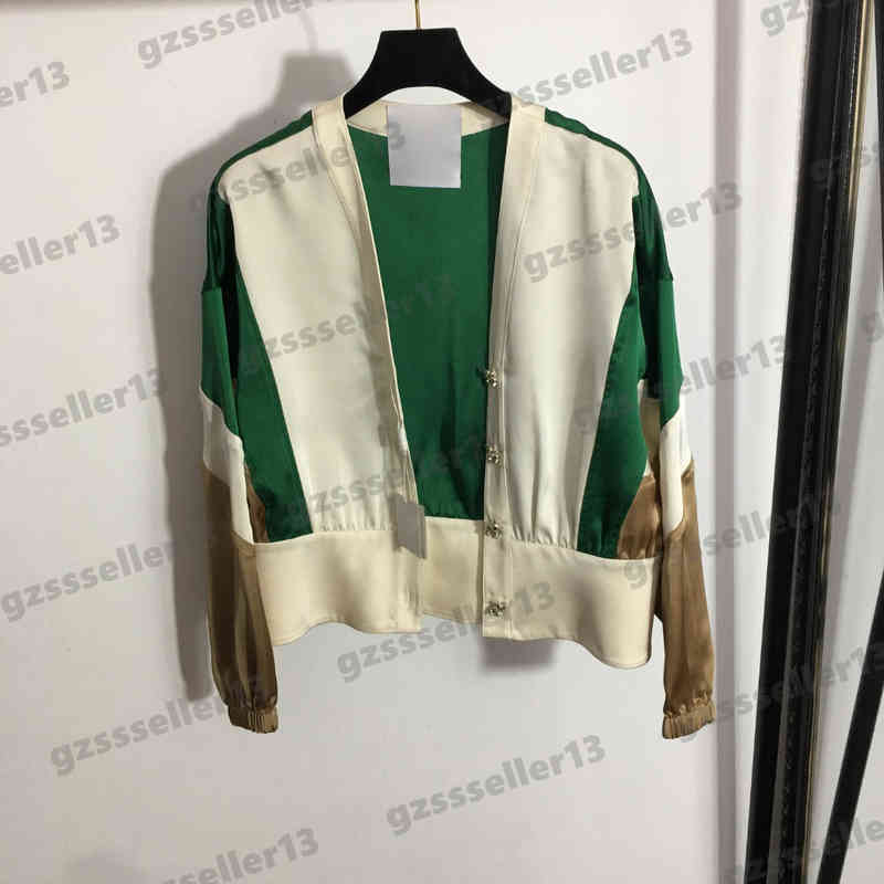 Women Jackets Mos Luxury Bear Button Colorblock Long Sleeve V-Neck Jacket Tops Fashion Brand Splicing Womens Designer Jacket Size S- 0912
Women Jackets Mos Luxury Bear Button Colorblock Long Sleeve V-Neck Jacket Tops Fashion Brand Splicing Womens Designer Jacket Size S- 0912