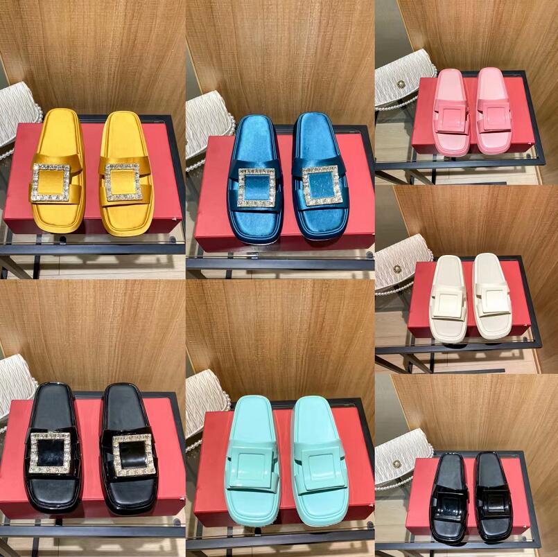 Fashion Sexy Outdoor Slippers Luxury Diamonds Square Buckle Slipper Thick-Soled Womens Sandal Summer New Style Leisure Sandals Women Designer Shoes, Not for individual sale
Fashion Sexy Outdoor Slippers Luxury Diamonds Square Buckle Slipper Thick-Soled Womens Sandal Summer New Style Leisure Sandals Women Designer Shoes, Not for individual sale