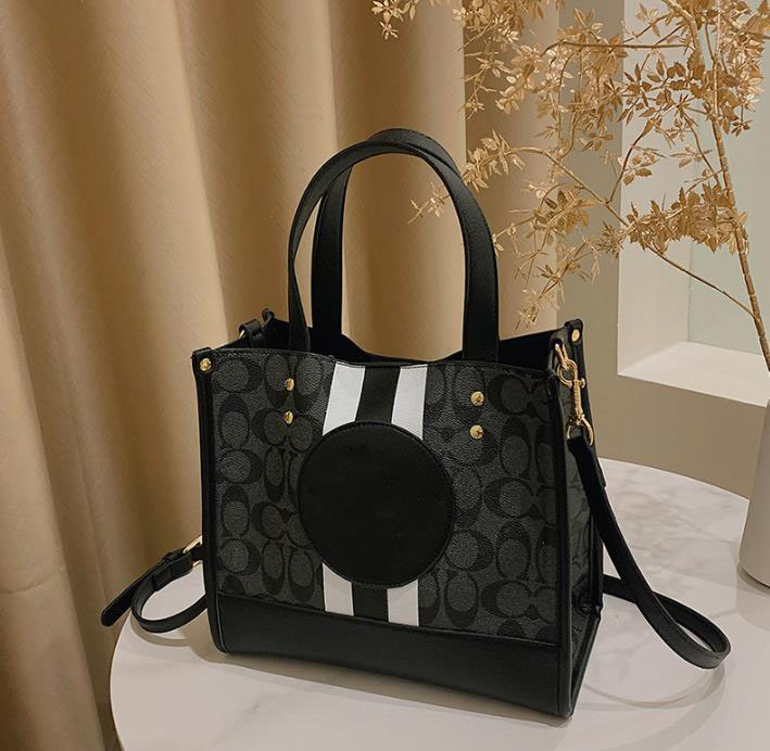 New Tote Bag Handheld One Shoulder Crossbody Fashion Versatile Macron Series, Pink
New Tote Bag Handheld One Shoulder Crossbody Fashion Versatile Macron Series, Pink