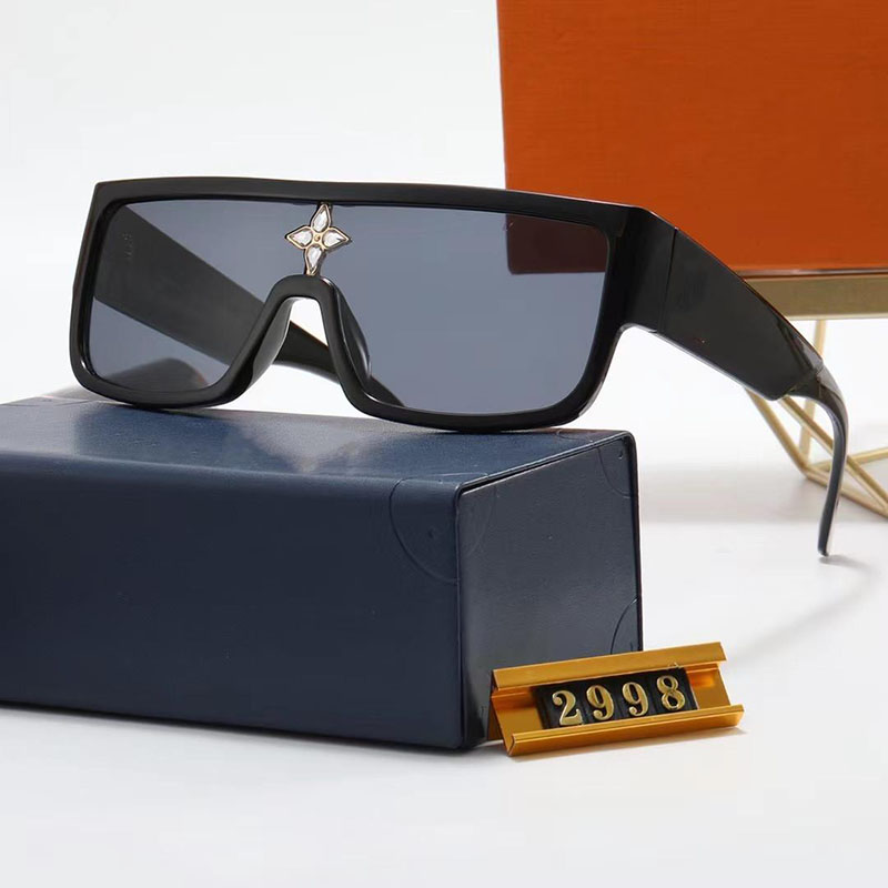 millionaire sunglasses 2998 women Fashion Sun glasses Brand Mixed Color Designer Square Ladies Eyewear Retro Classic Pilot men High Quality eyeglasses with box
millionaire sunglasses 2998 women Fashion Sun glasses Brand Mixed Color Designer Square Ladies Eyewear Retro Classic Pilot men High Quality eyeglasses with box