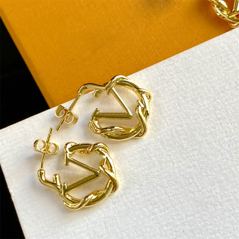 Women Fashion Designer Bracelet Necklaces Ear Stud Set Fashion Letter Gold Bracelets For Women Mens Pendent Necklace Luxury Jewelry, Golden
Women Fashion Designer Bracelet Necklaces Ear Stud Set Fashion Letter Gold Bracelets For Women Mens Pendent Necklace Luxury Jewelry, Golden