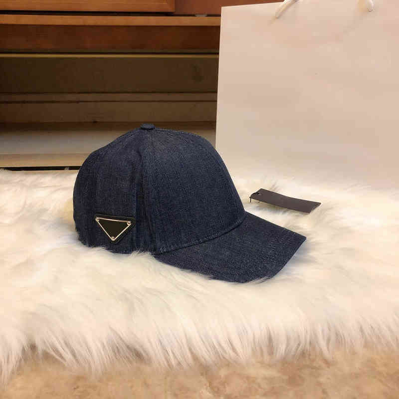 New Selling Beanie Ball Caps Luxurys Designers basebal hat men and women winter leisure fashion outdoor tourism with high quality, Blue
New Selling Beanie Ball Caps Luxurys Designers basebal hat men and women winter leisure fashion outdoor tourism with high quality, Blue