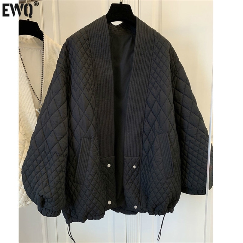 Womens Down Parkas EWQ Simple Ladies Black Cottonpadded Coat Korean Beige Clothing Chic Plaid Down Parka Autumn Women Jacket Winter 16 220902
Womens Down Parkas EWQ Simple Ladies Black Cottonpadded Coat Korean Beige Clothing Chic Plaid Down Parka Autumn Women Jacket Winter 16 220902
